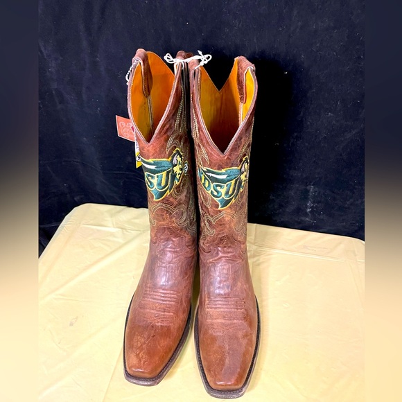 NCAA | North Dakota State University - NDSU | Game Day Boots Shoes | Game Day North Dakota State University Pointed Toe  main image 4